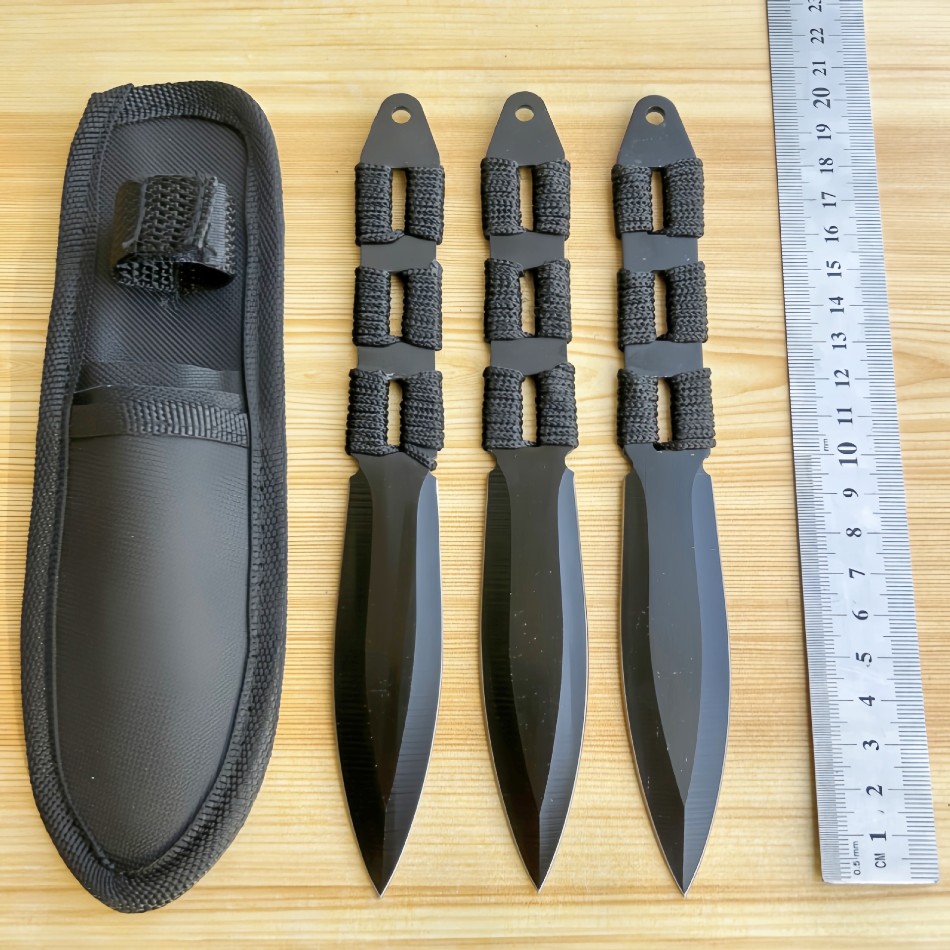 Practice Throwing Knife Set YF090 – 3-Piece, Black Practice Throwing Knife Set YF090 – 3-Piece, Black